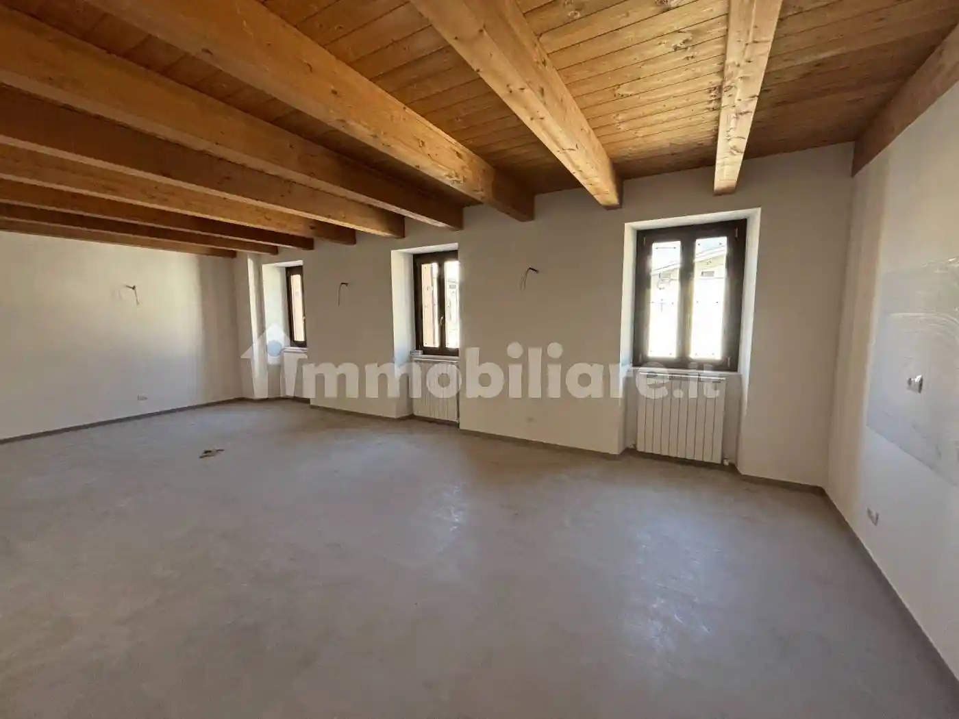 Appartamento in vendita a Castelraimondo