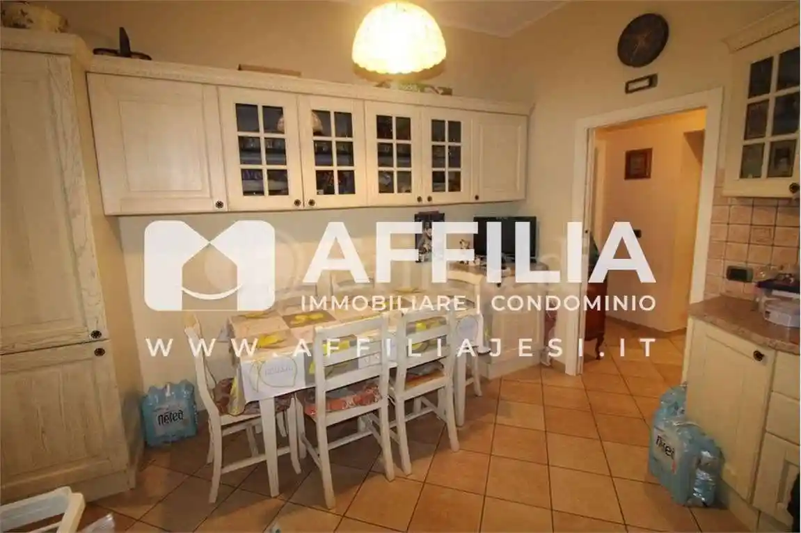 Appartamento in vendita a Jesi