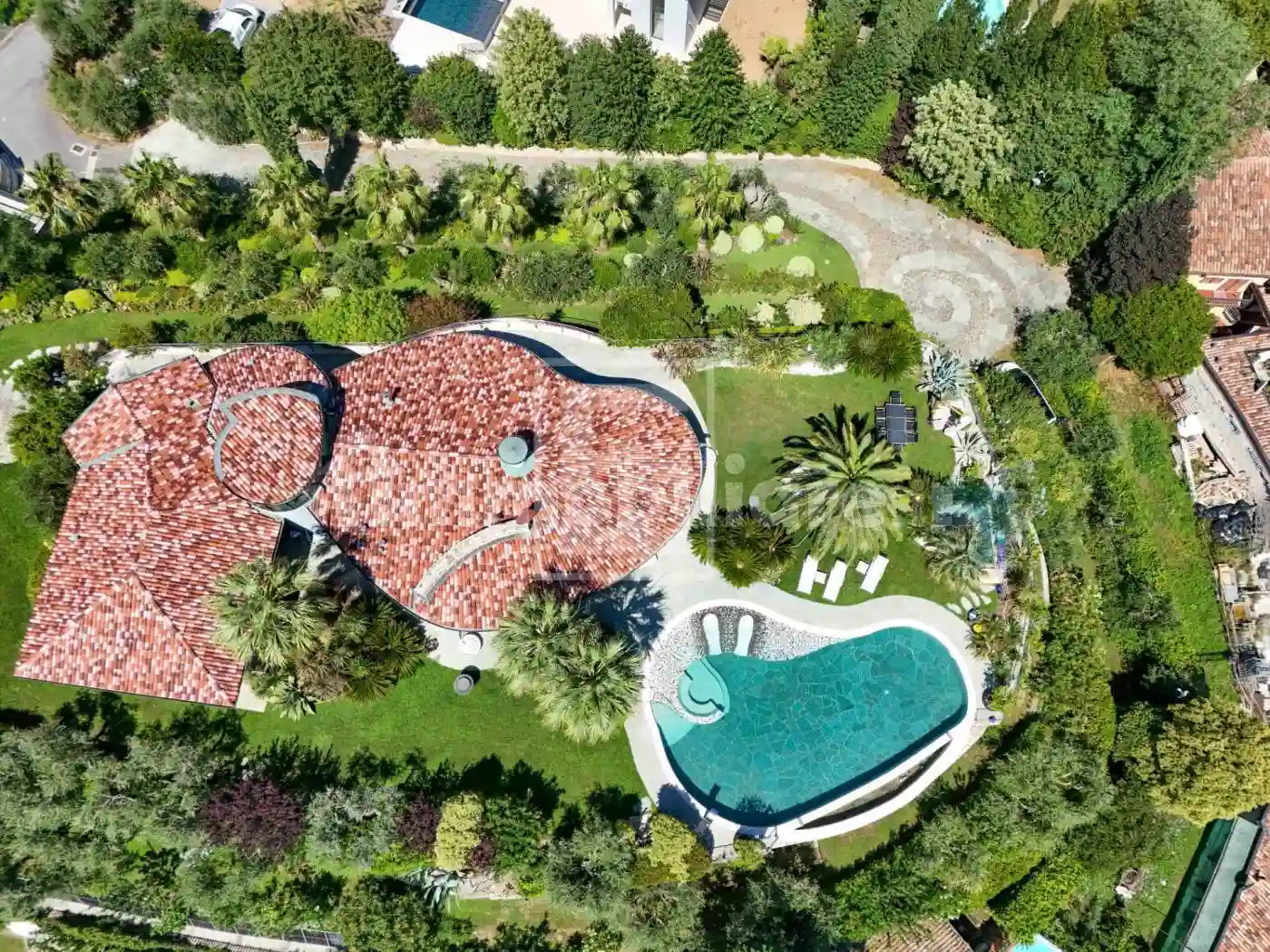 Villa - foto 2