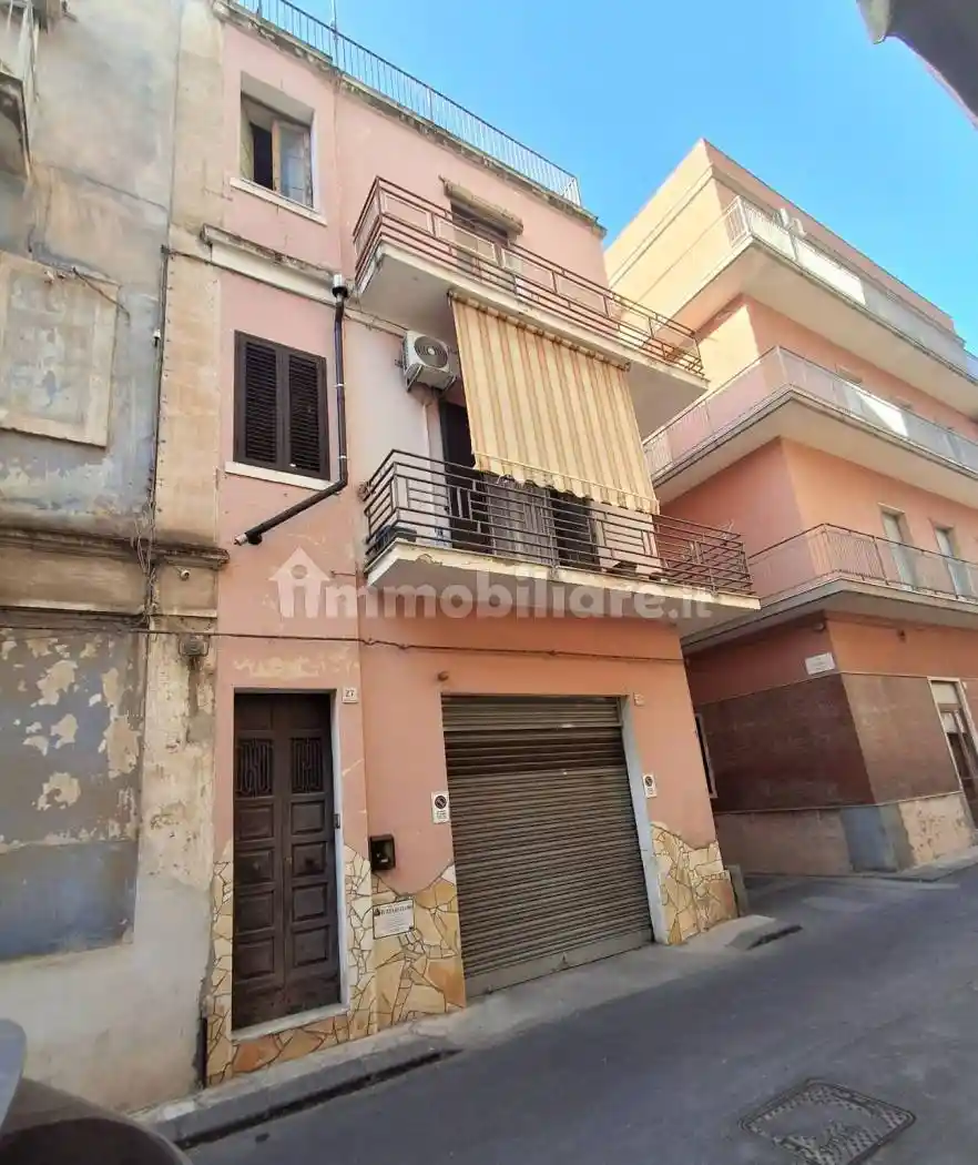 Casa indipendente in vendita a Lentini