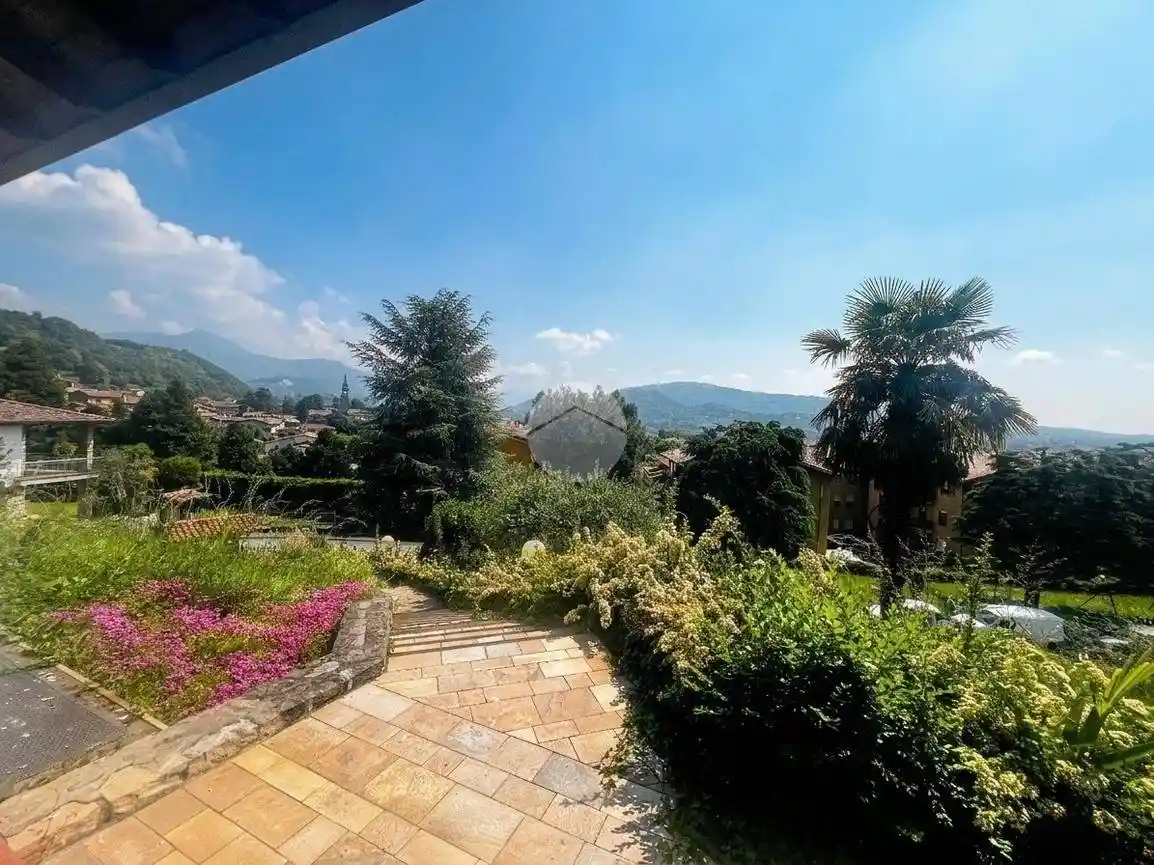 Villa in vendita a Castelli Calepio