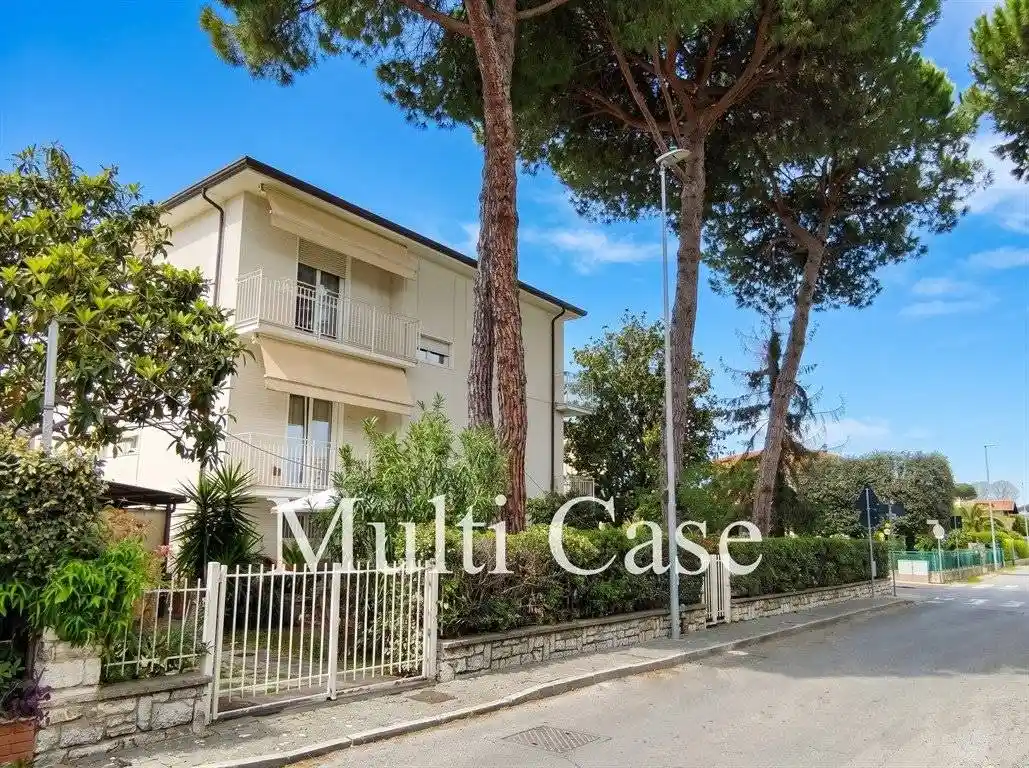 Appartamento in vendita a Camaiore