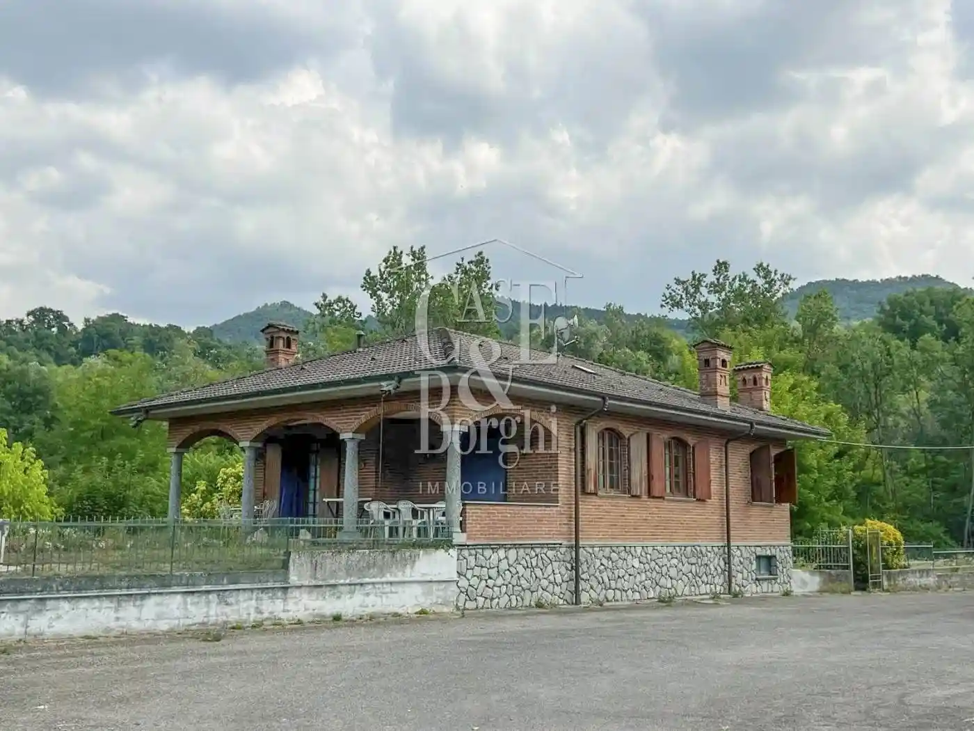 Casa indipendente in vendita a Ponte Nizza