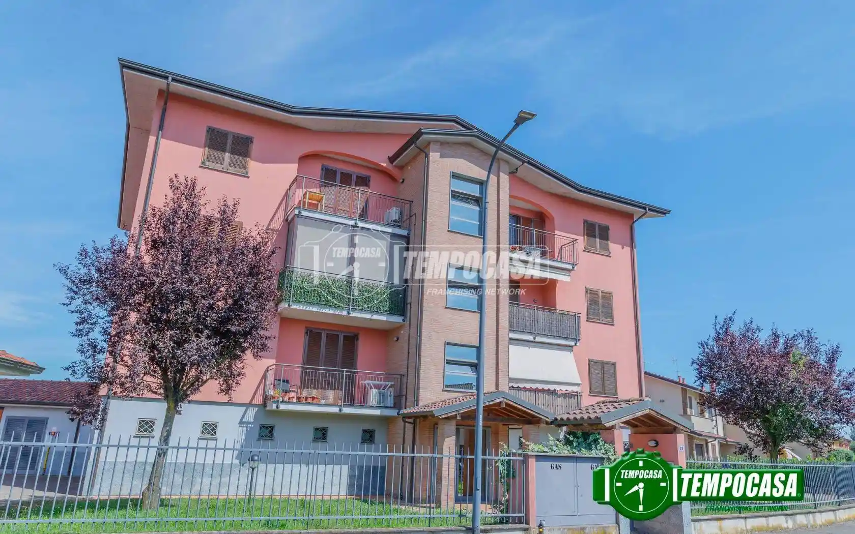 Appartamento in vendita a Vernate
