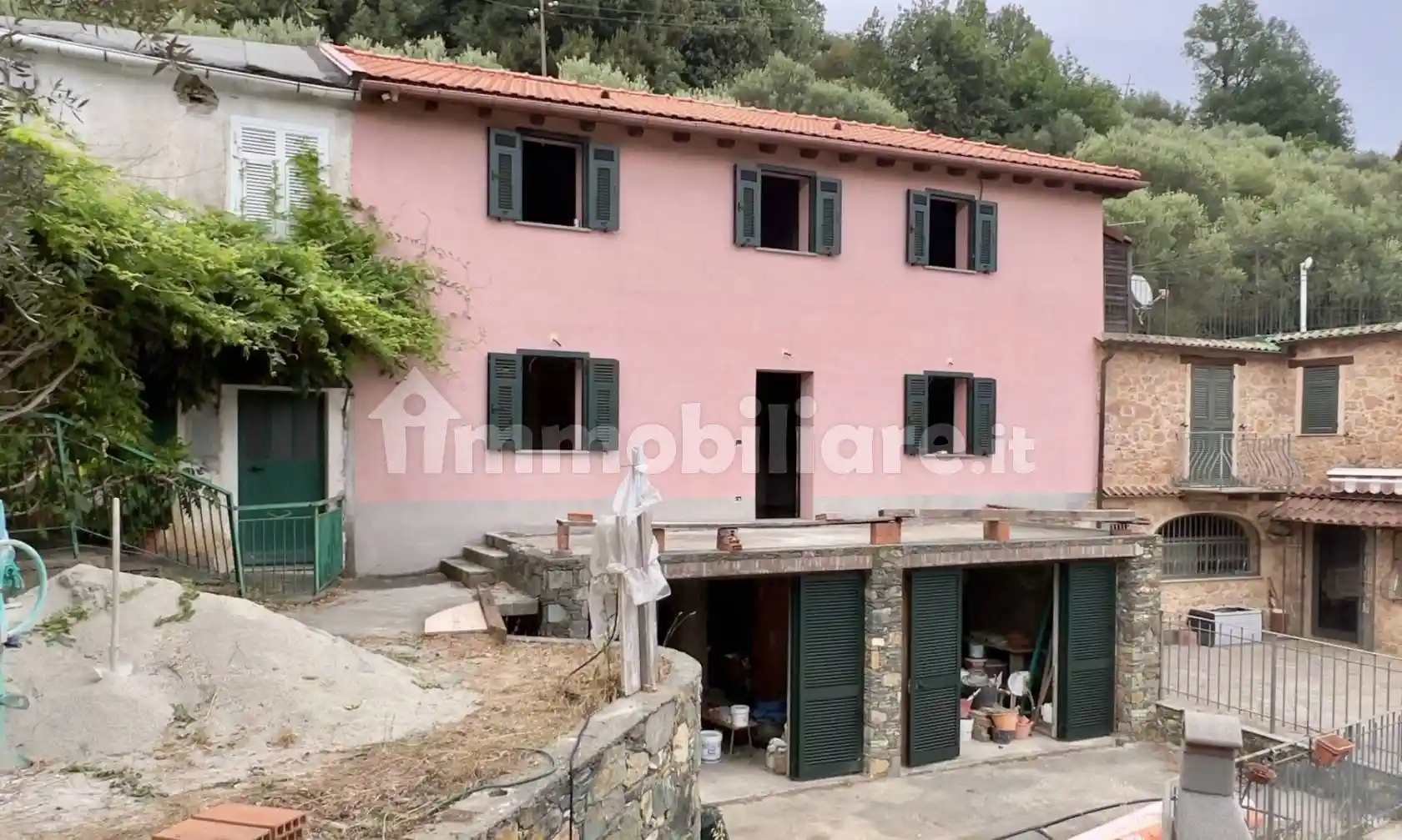 Villa in vendita a Varazze