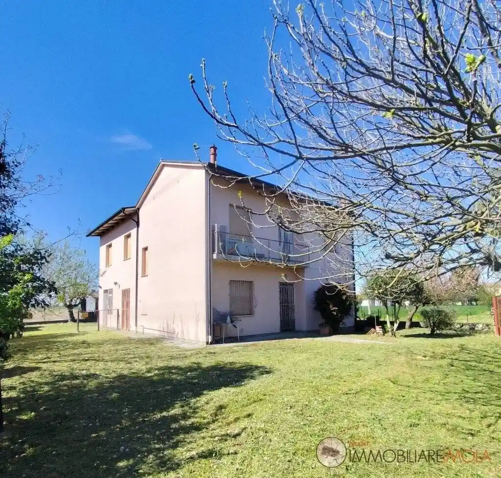 Villa in vendita a Bagnacavallo
