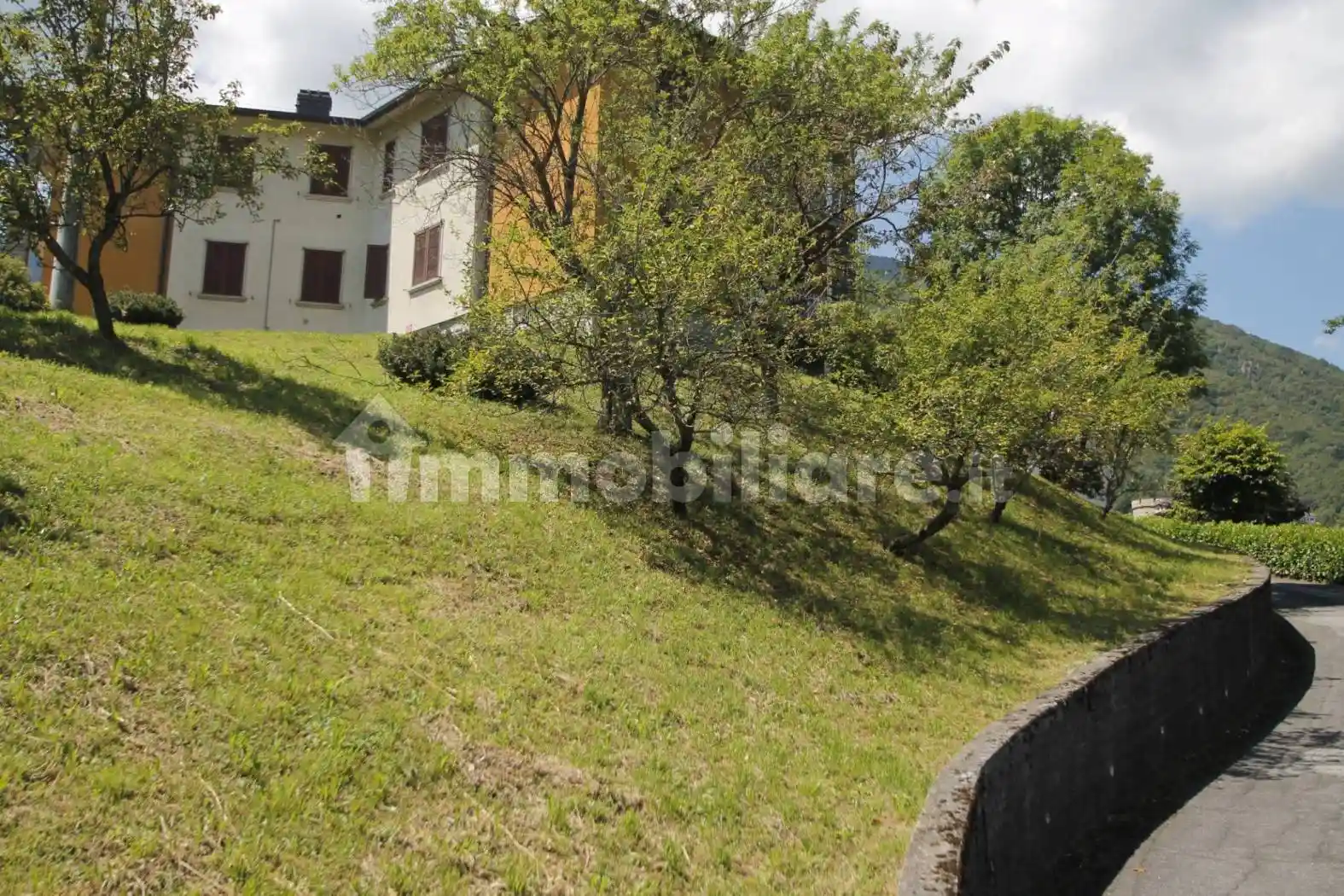 Appartamento in vendita a Sant'Omobono Terme