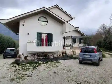 Villa in vendita a Sulmona