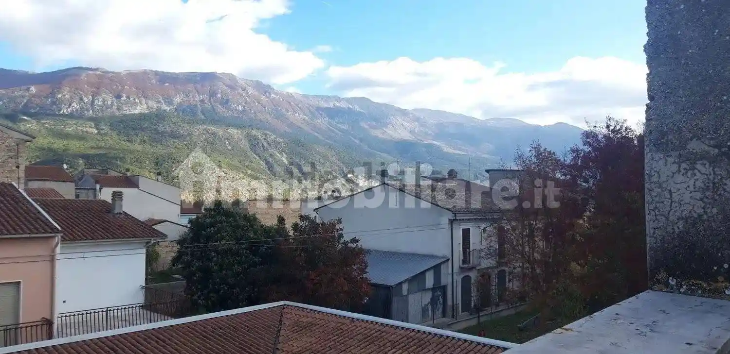 Appartamento in vendita a Corfinio