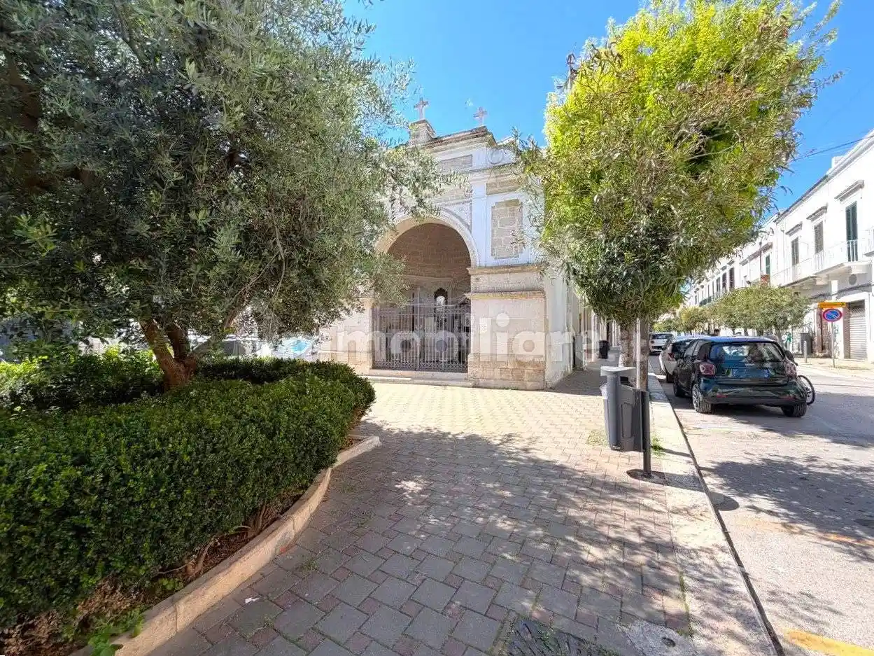 Casa indipendente in vendita a Mola di Bari