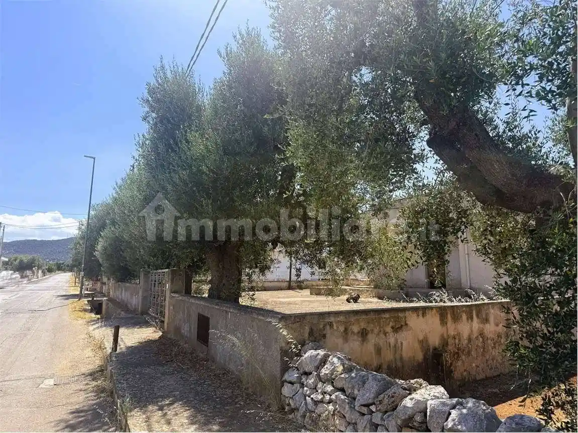 Casa indipendente in vendita a Fasano