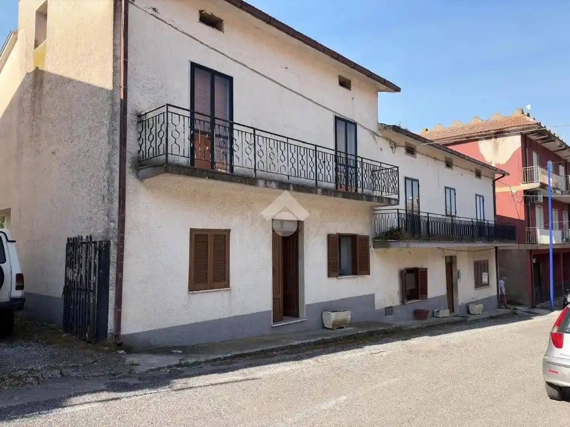 Casa indipendente in vendita a Rocca d'Evandro