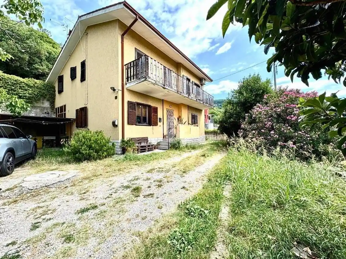 Villa in vendita a San Dorligo della Valle - Dolina