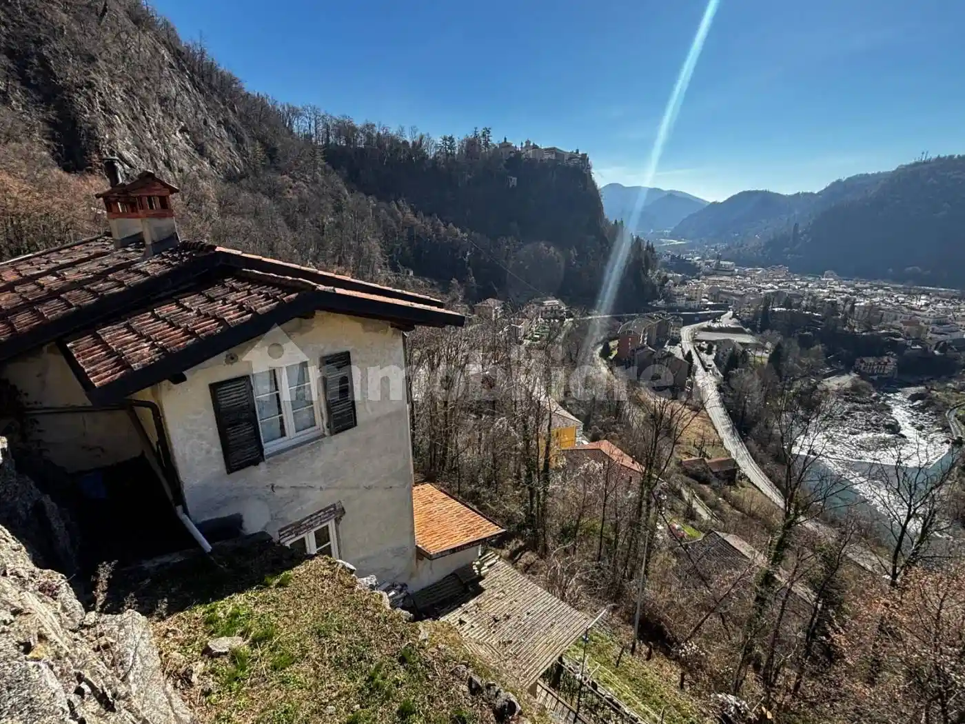 Villa in vendita a Varallo