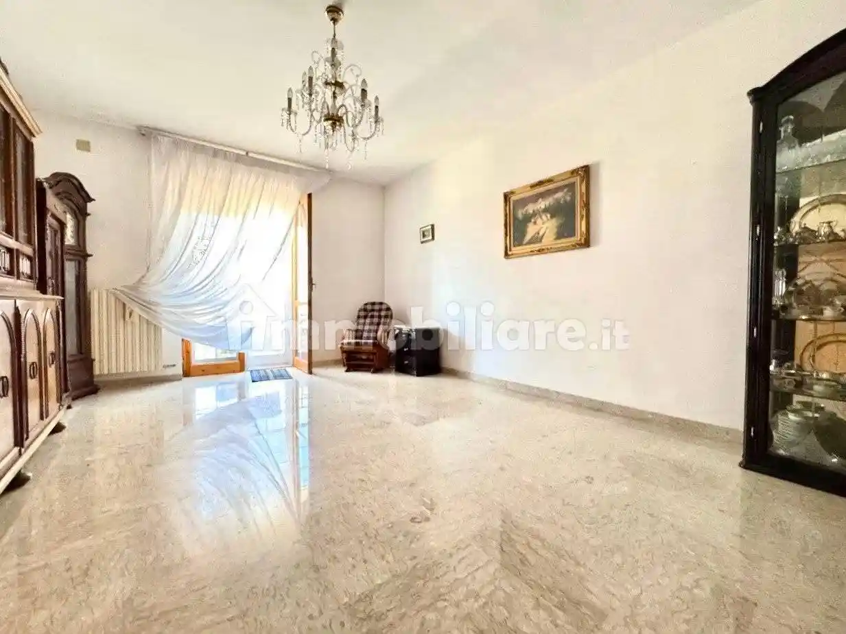 Appartamento in vendita a Mola di Bari