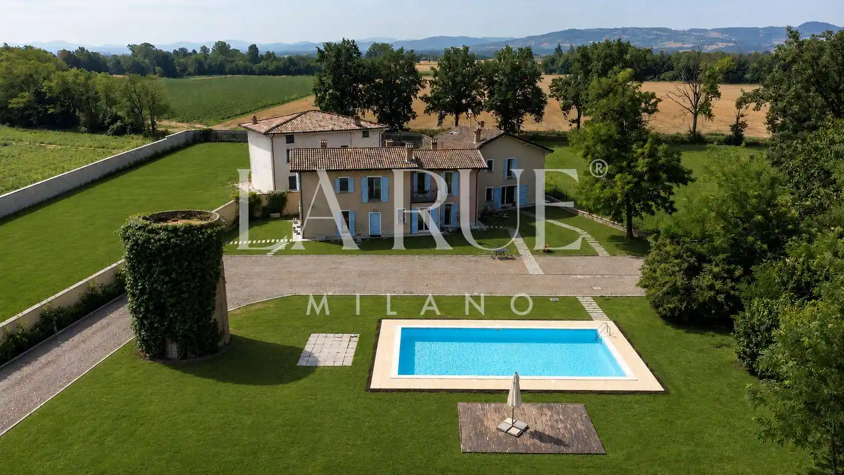 Rustico - Casale in vendita a Gazzola