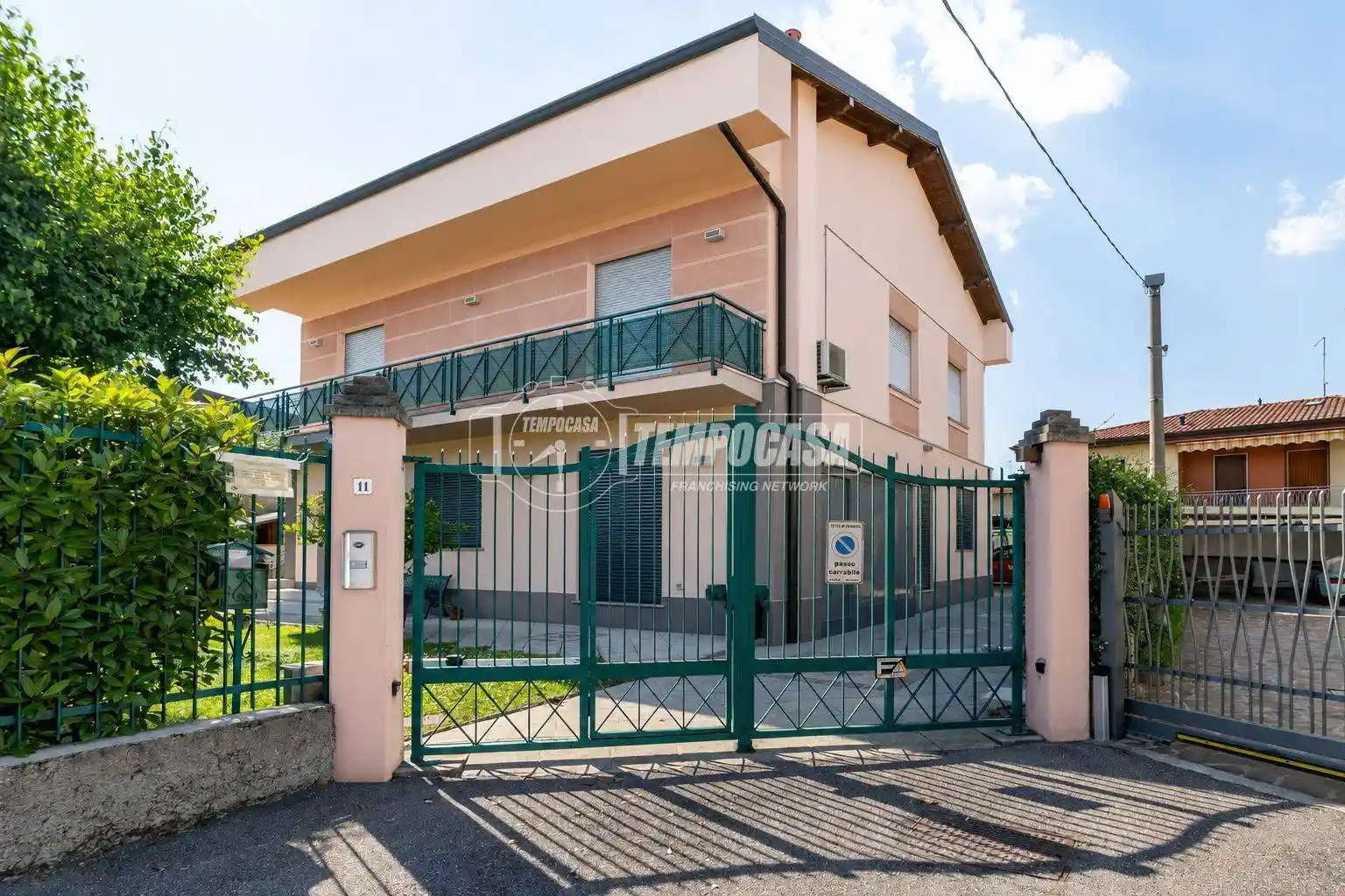 Villa in vendita a Seriate