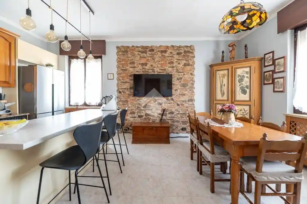 Villa in vendita a Villafranca di Verona