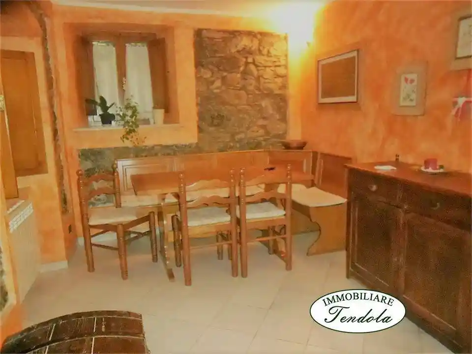 Casa indipendente in vendita a Castelnuovo Magra