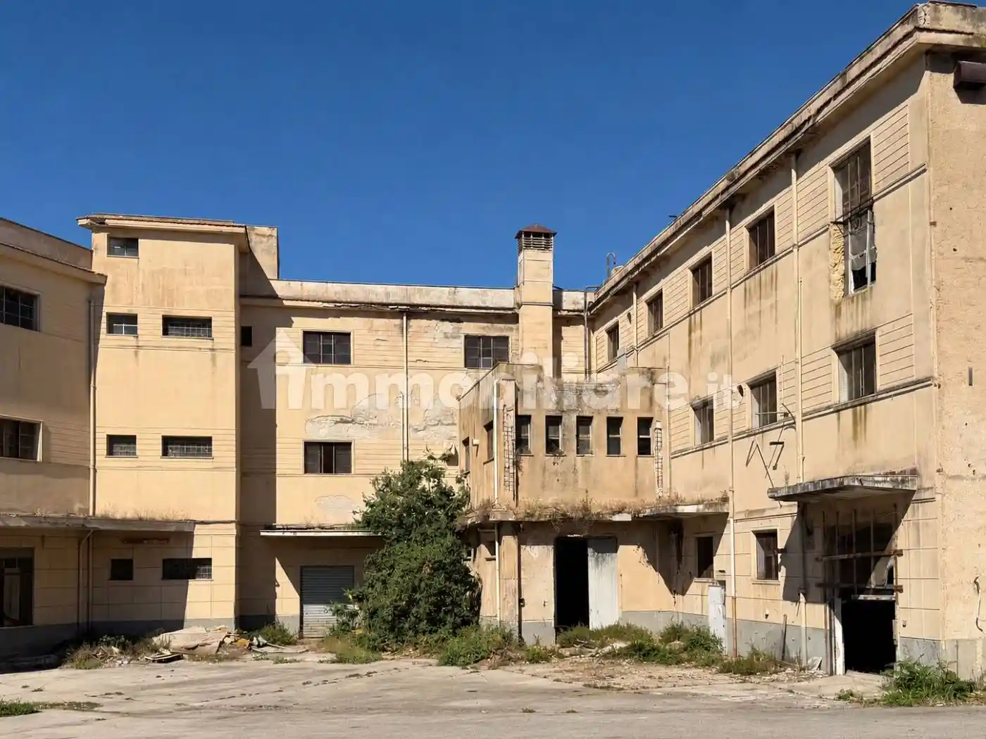 Palazzo - Edificio in vendita a Santa Flavia