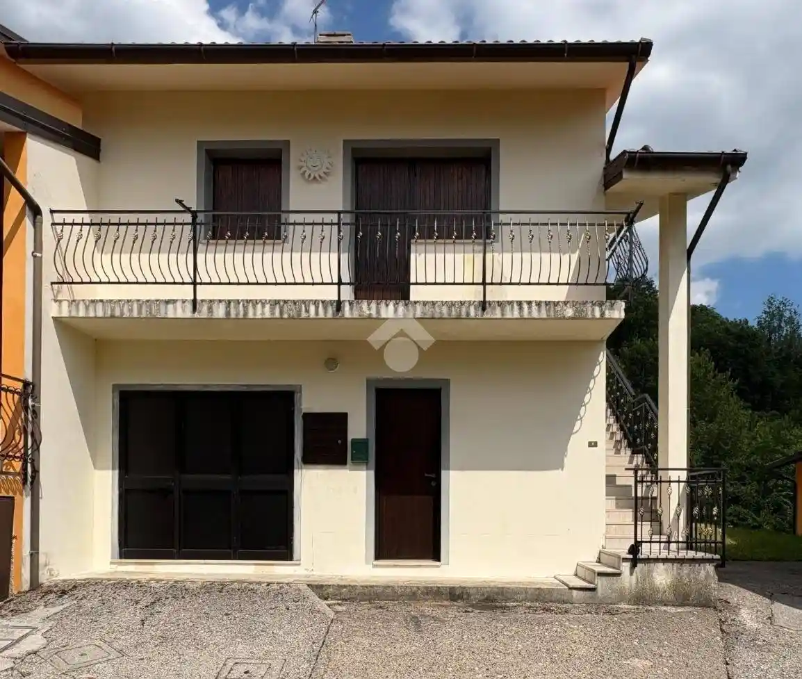 Casa indipendente in vendita a Lusevera