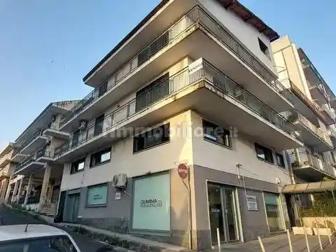 Palazzo - Edificio in vendita a Paternò