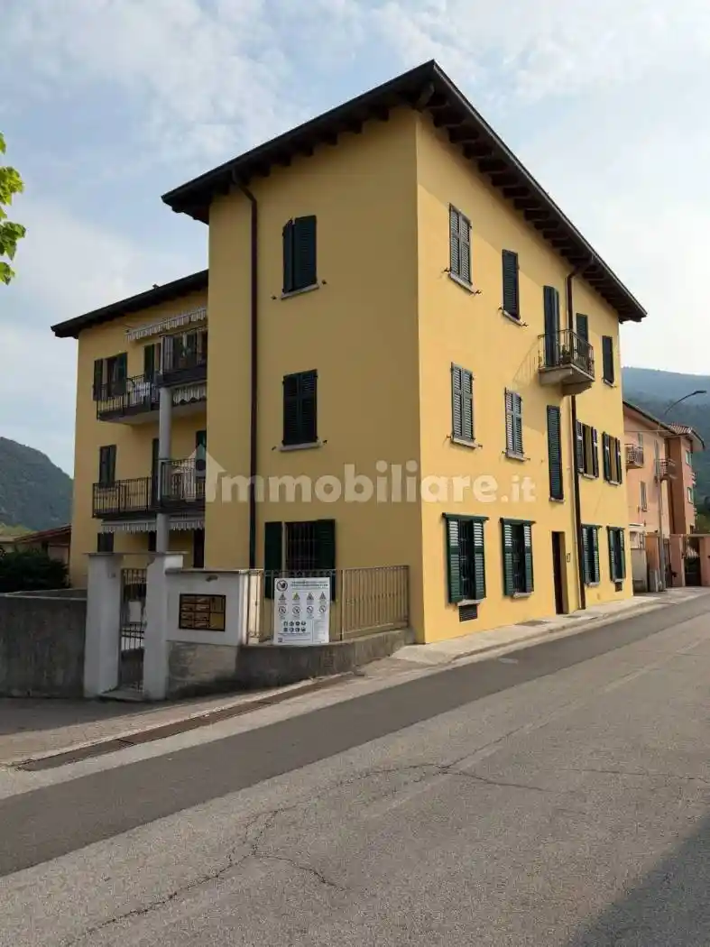 Appartamento in vendita a Eupilio