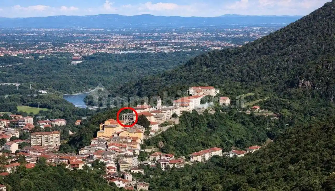 Palazzo - Edificio in vendita a Lanzo Torinese