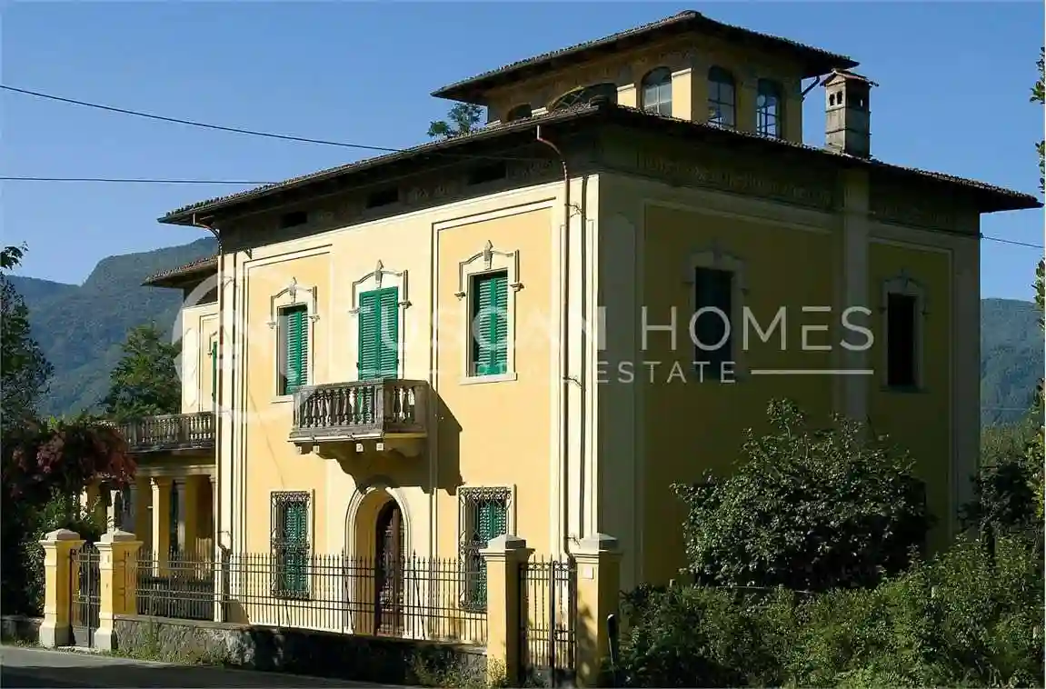 Villa - foto 2