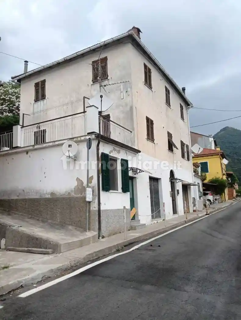 Appartamento in vendita a Davagna