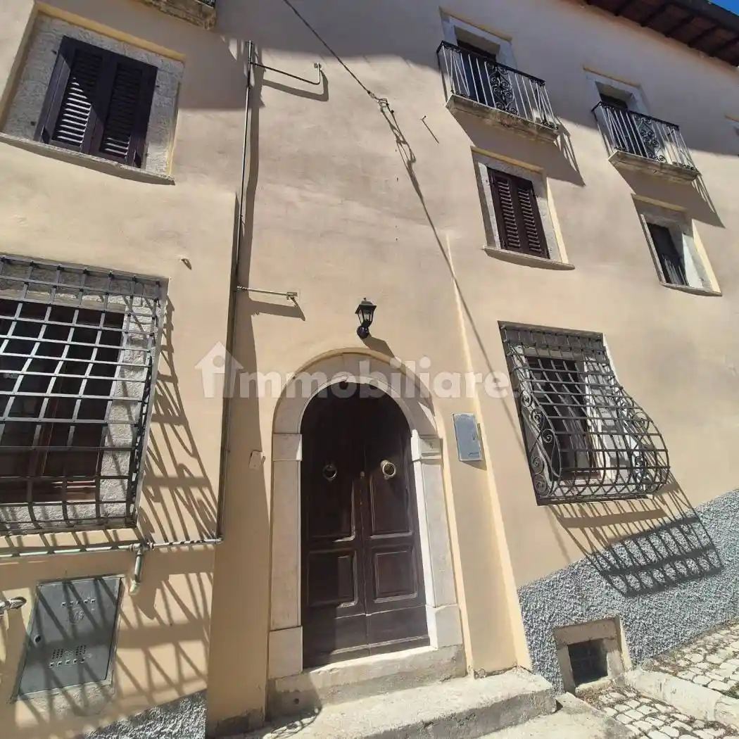 Appartamento in affitto a Rocca di Cambio