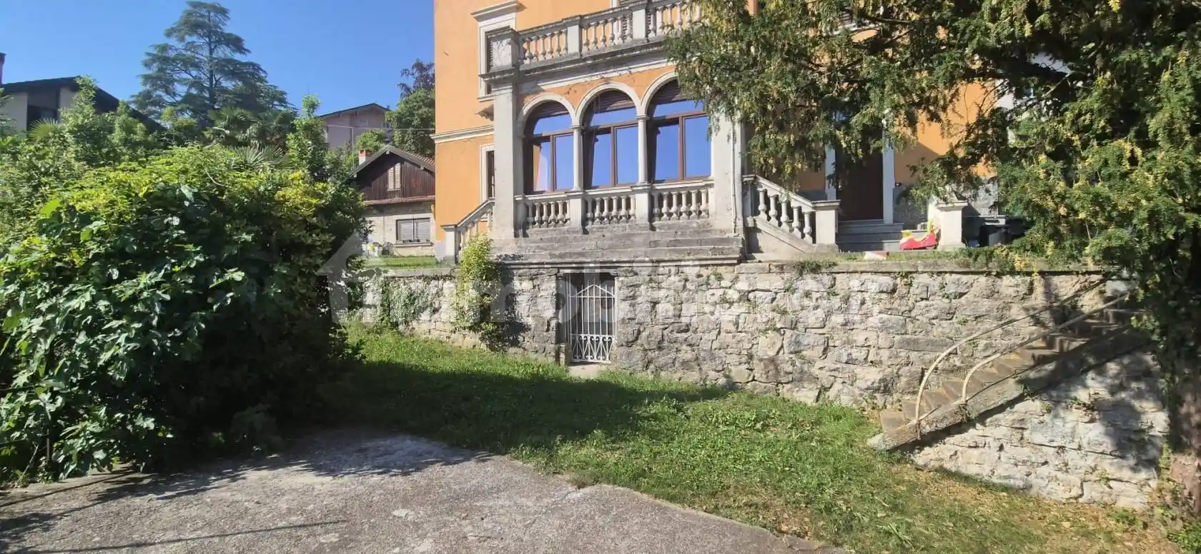 Appartamento in vendita a Viggiù