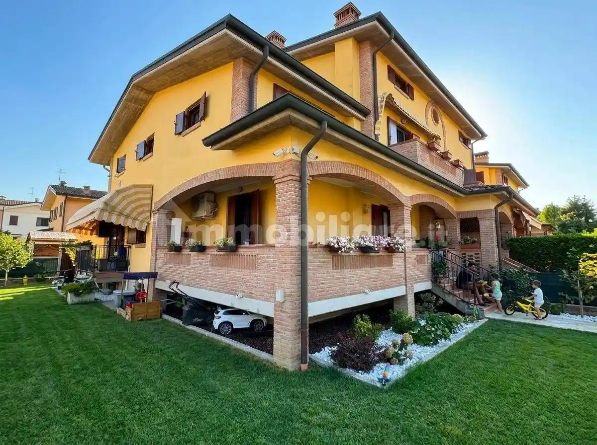 Villetta a schiera in vendita a Casalgrande
