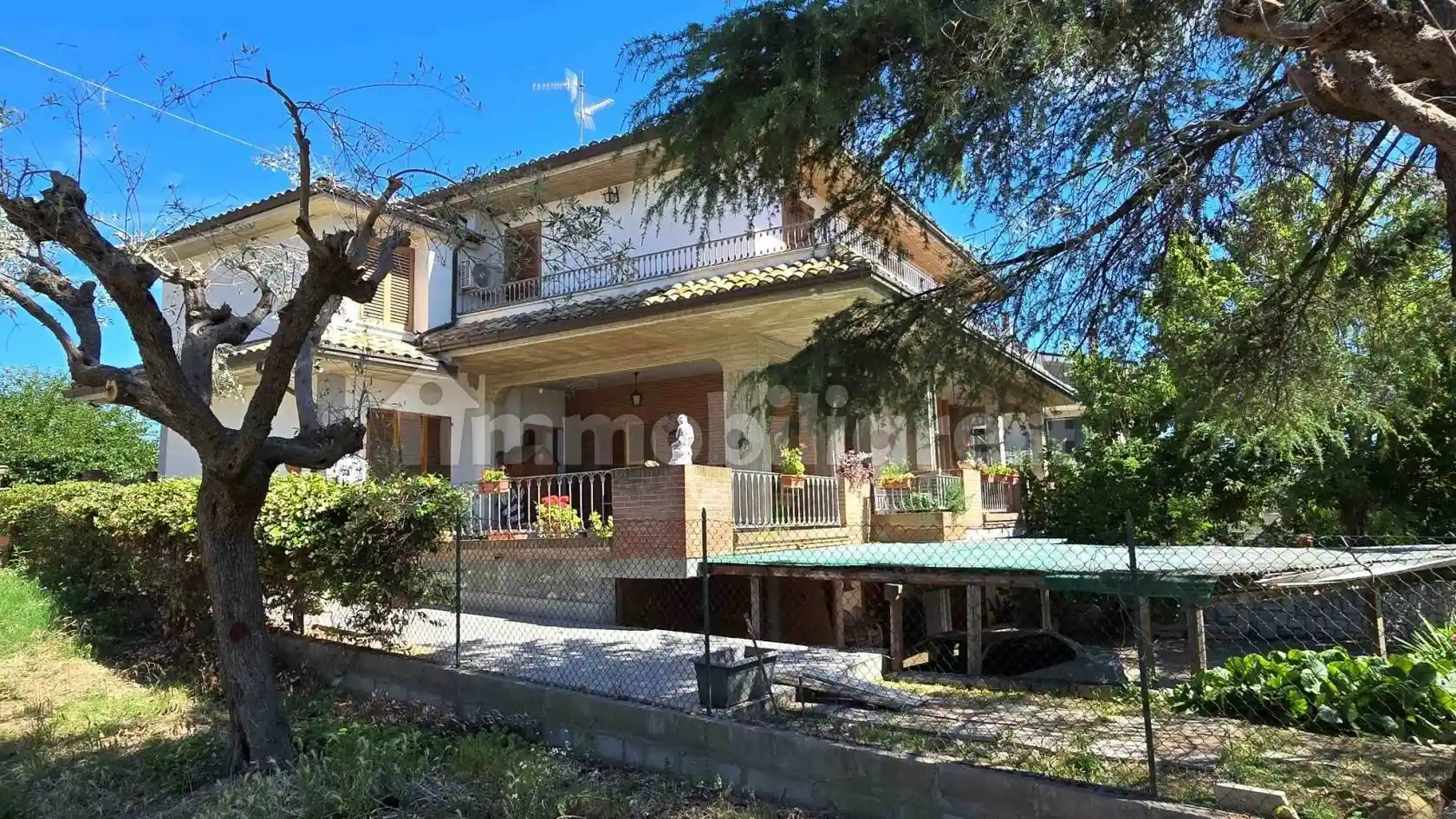 Villa in vendita a Nereto