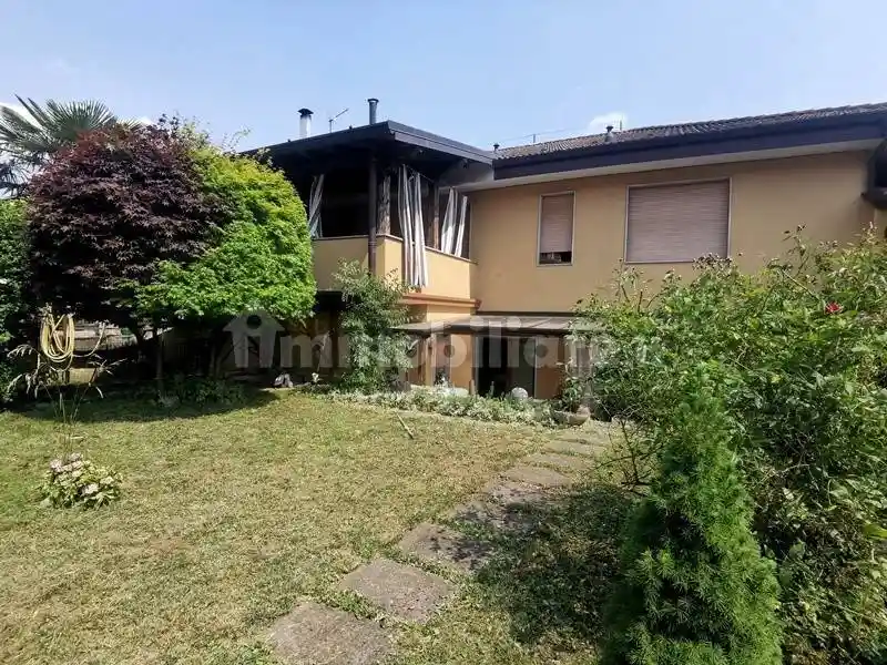 Appartamento in vendita a Vertova