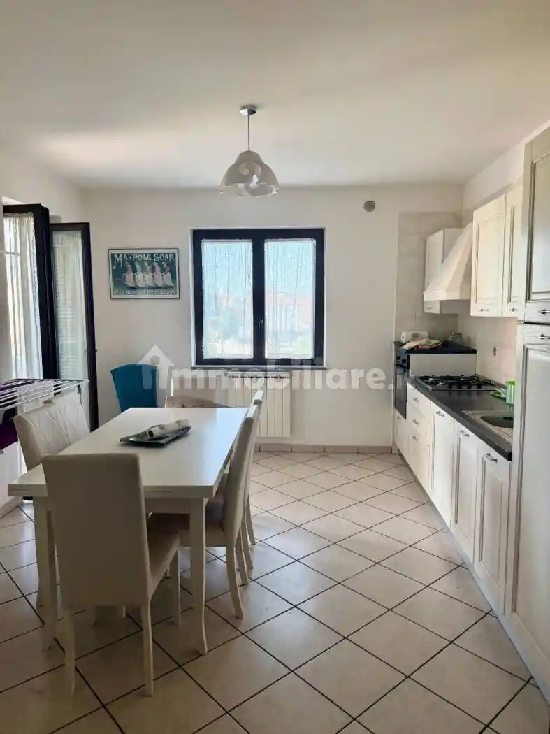 Appartamento in affitto a Aversa