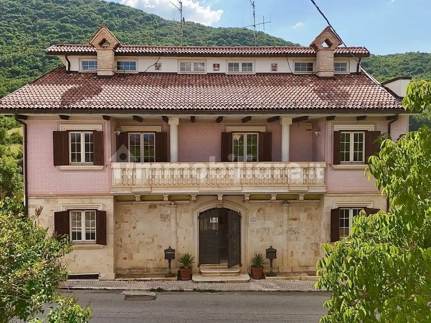 Villa in vendita a Tornimparte