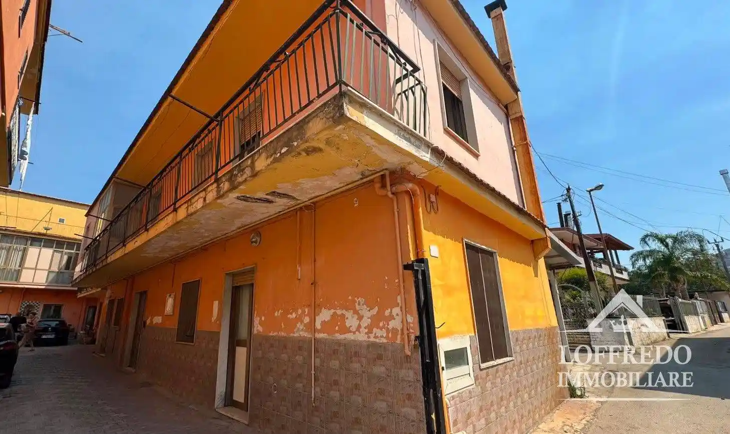 Palazzo - Edificio in vendita a San Felice a Cancello