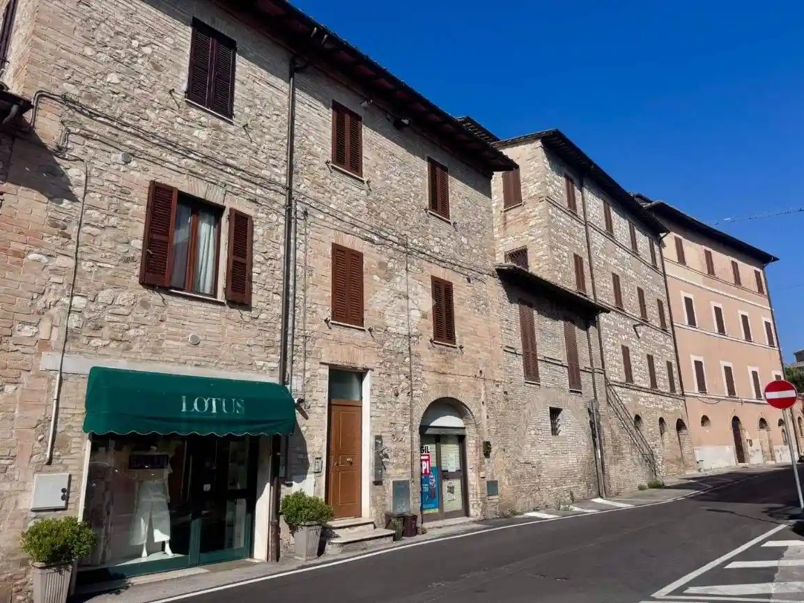 Appartamento in vendita a Assisi