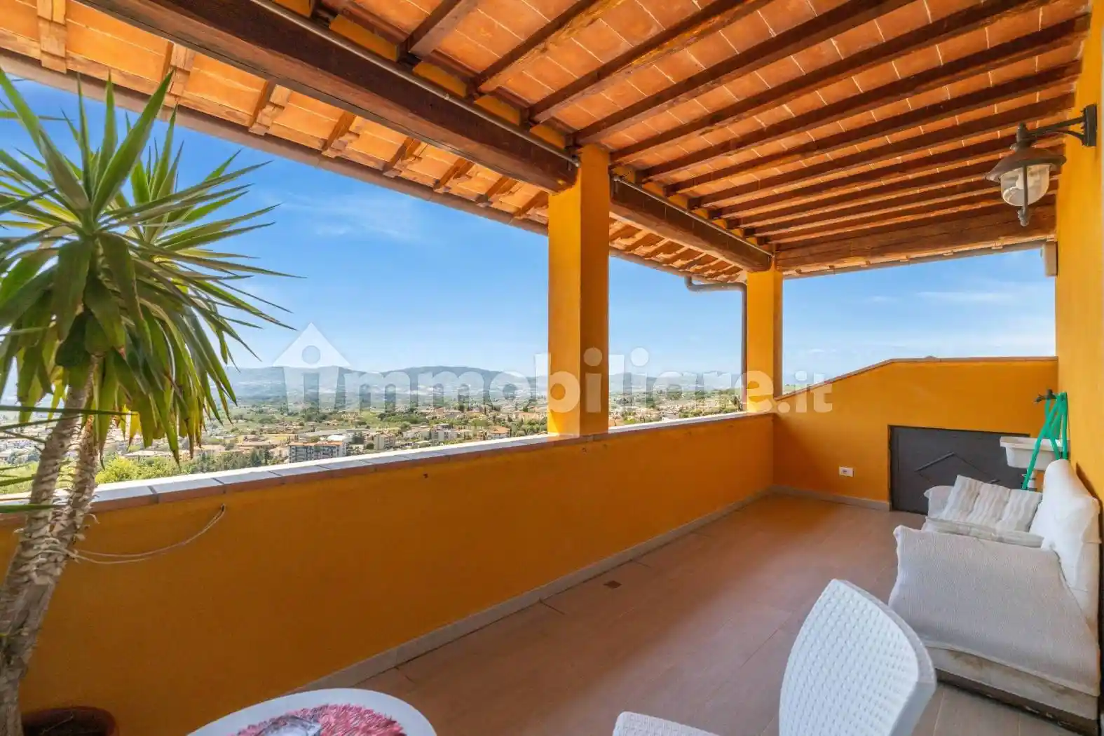 Villa in vendita a Reggello
