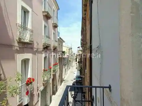Palazzo - Edificio in vendita a Guardiagrele