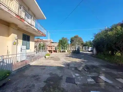 Villa in vendita a Pontecagnano Faiano