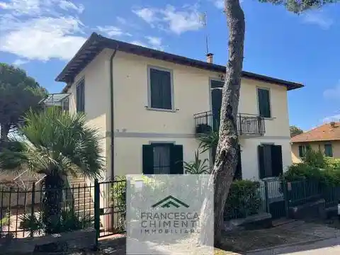 Villa in vendita a Livorno