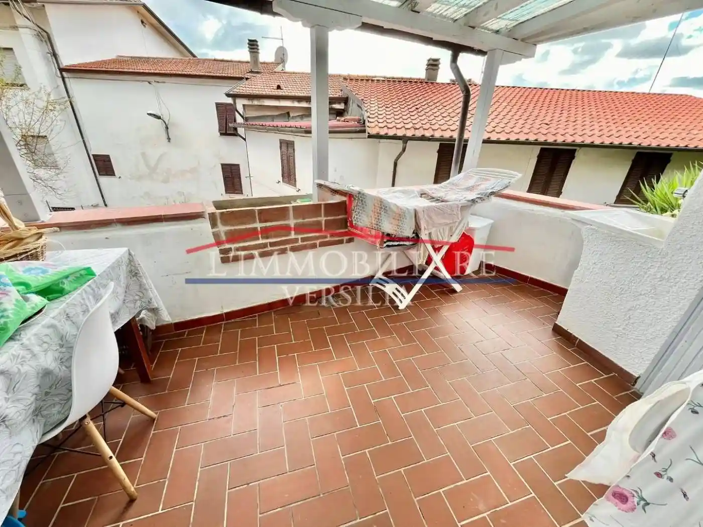 Casa indipendente in vendita a Massa
