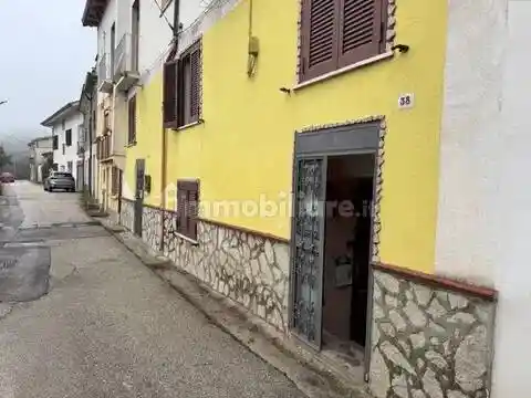 Appartamento in vendita a Roccamonfina