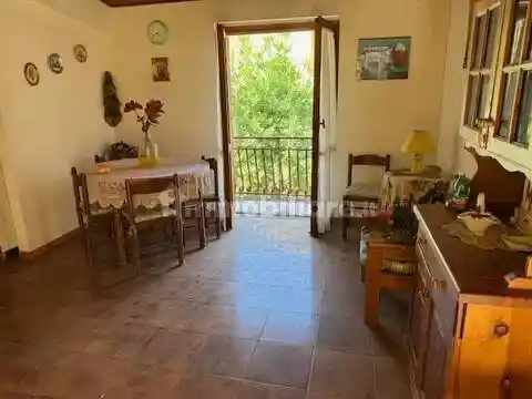 Appartamento in vendita a Roccamonfina