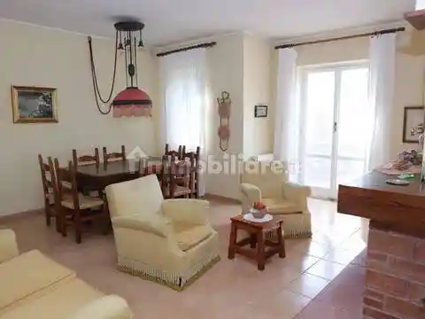 Villa in vendita a Roccamonfina