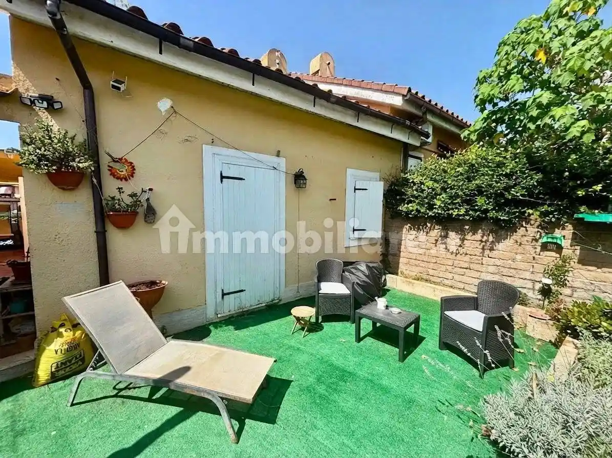 Villa in vendita a Ardea