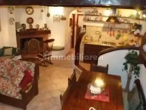 Appartamento in vendita a Riofreddo