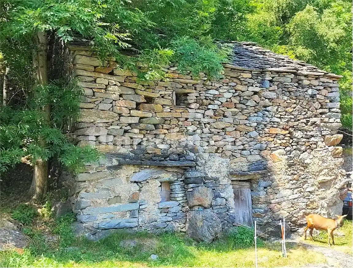 Rustico - Casale in vendita a Donnas